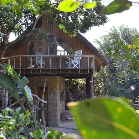 Driftwood Treehouse Hotell Sunrise-on-Sea Eksteriør bilde